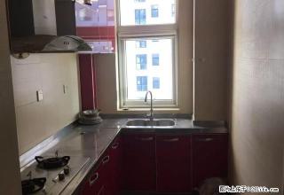 盛秦福地2室精装修家具家电齐全1.8万 - 秦皇岛28生活网 qhd.28life.net